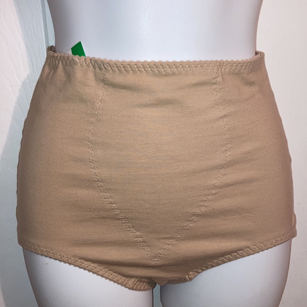 BALI Beige L Briefs One Pair NEW
